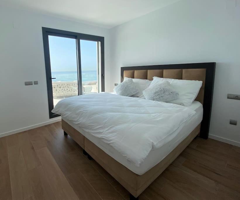 Luxurious Penthouse With Huge Panoramic Terrace Apartment San Roque  Exterior photo
